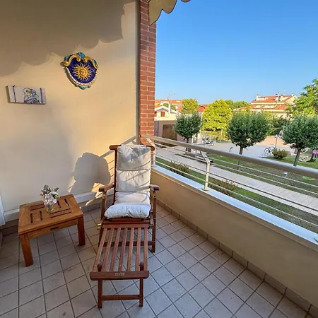 Poseidon Amaranto - * Pineto