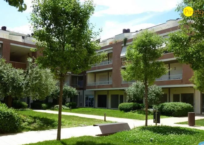 아파트 Poseidon Amaranto - 피네토